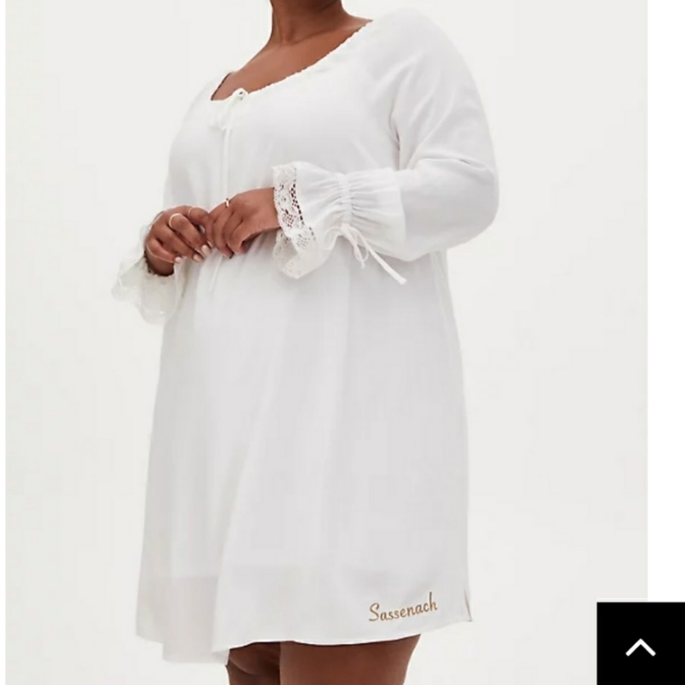🆕OUTLANDER WHITE SASSENACH NIGHT GOWN